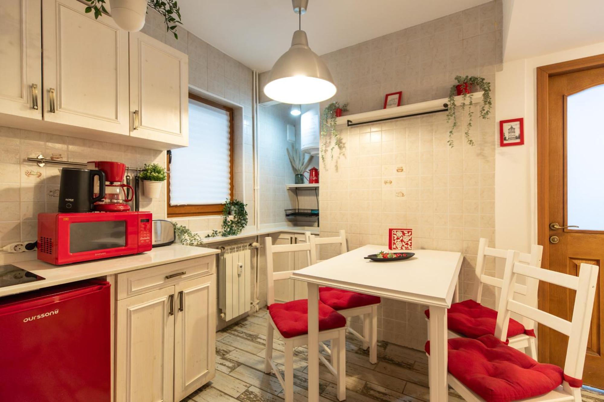 2Br Apartment At Piata Natiunilor Unite: Perfect For City Center Stays Bukarest Exteriör bild