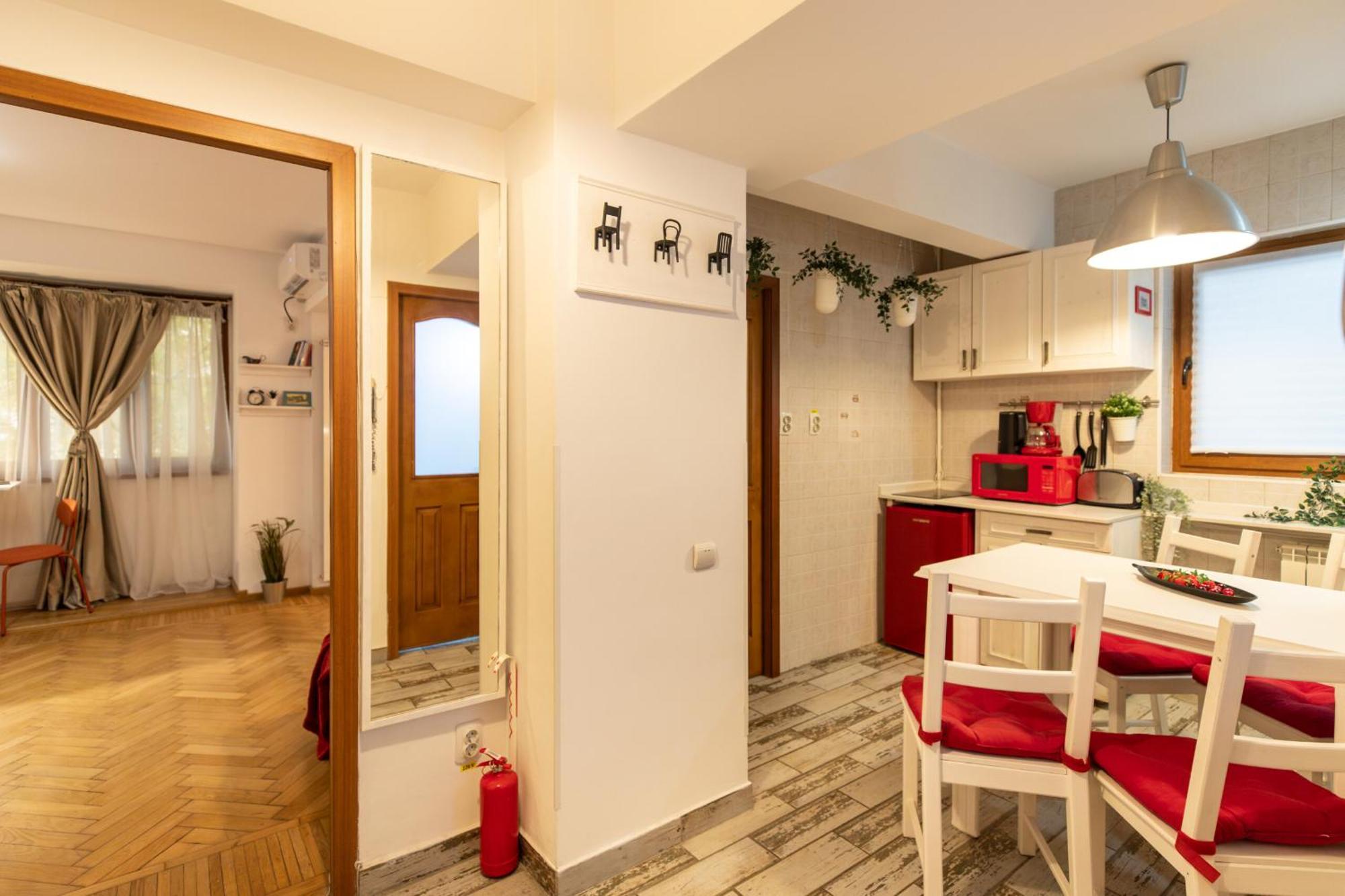 2Br Apartment At Piata Natiunilor Unite: Perfect For City Center Stays Bukarest Exteriör bild